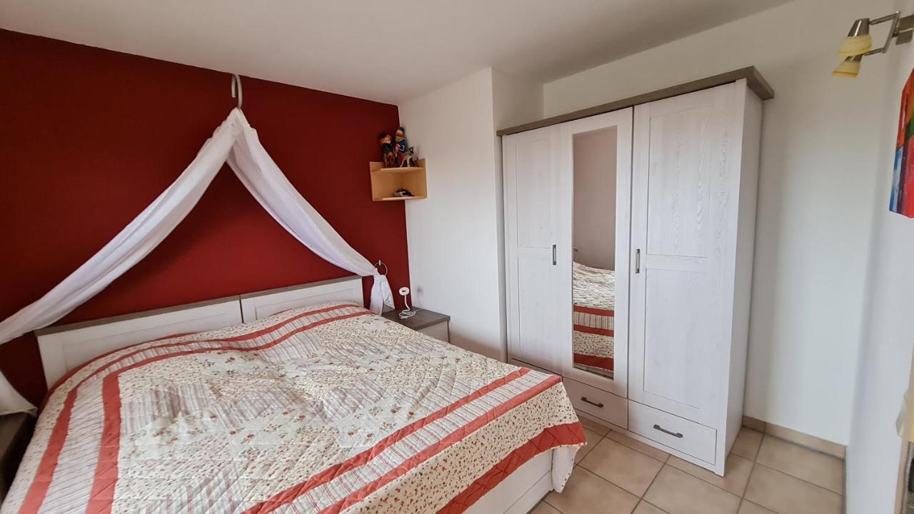 Apartment Ferienwohnng Sander Halsbrucke